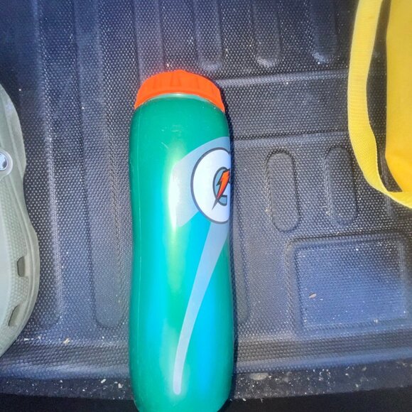 4-Pack Green Gatorade Squirt Bottles – 32oz & Mini Bottle - Picture 4 of 4